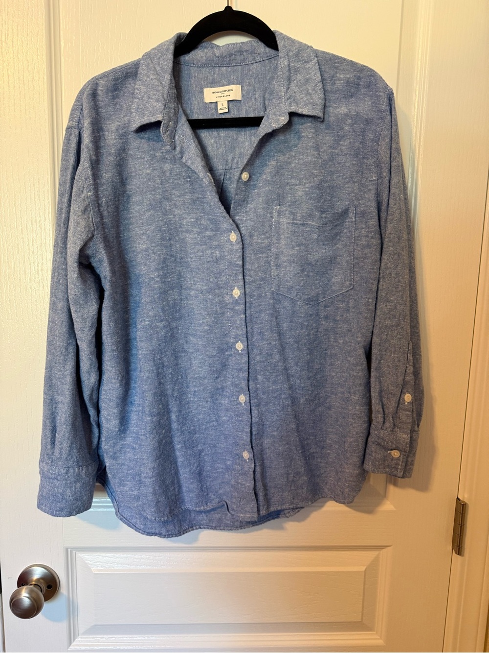 Banana Republic Heathered Light Blue Button-Down Shirt